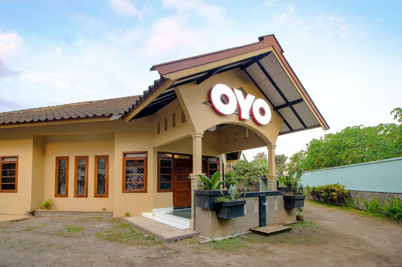Oyo 1195 The Doctor'S Guest House Syariah Kejayan Zewnętrze zdjęcie