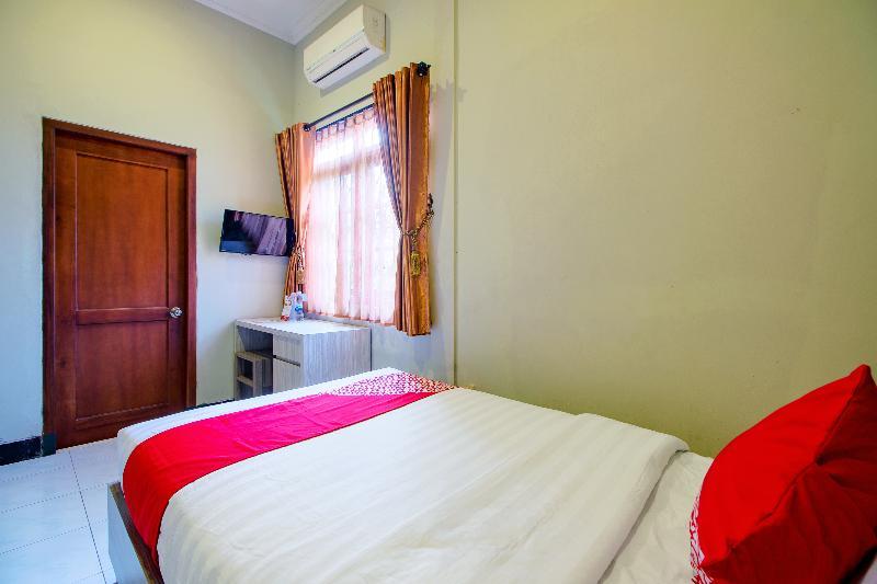 Oyo 1195 The Doctor'S Guest House Syariah Kejayan Zewnętrze zdjęcie